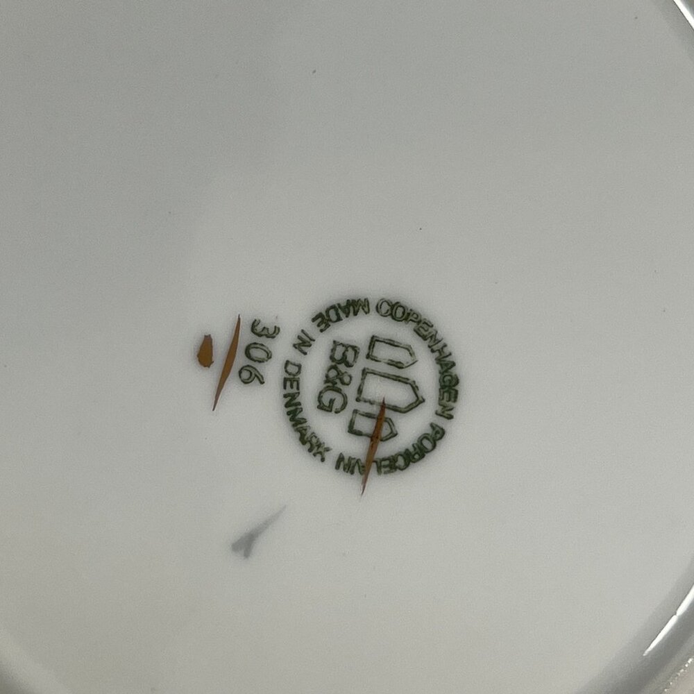 Bing & Grondahl Seagull Tea Cup Set w/ dessert sandwich plate - Picture 9 of 10